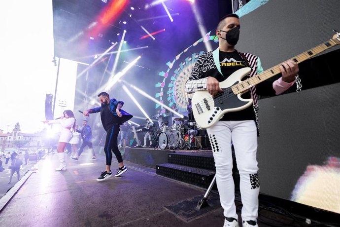 Archivo - Arquivo - Orquestra Marbella. Proba piloto de verbenas en festas na Coruña