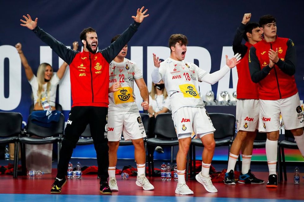Hispanos juveniles, bronce en el Europeo