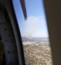 Fotografía desde un medio aéreo de un incendio en la provincia de Sevilla, en imagen de archivo