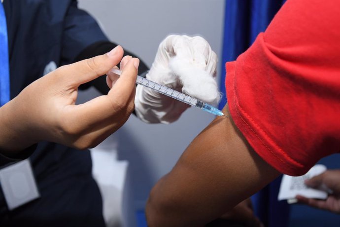 Vacunación contra el coronavirus en Casablanca, Marruecos