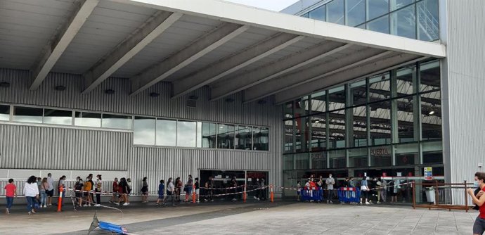 Vacunación contra la COVID-19 a jóvenes en Gijón