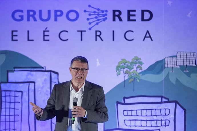 Archivo - El exministro Jordi Sevilla, durante su etapa al frente de Red Eléctrica