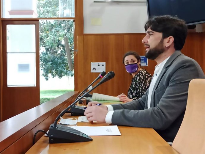El diputado de Unidas Podemos por Andalucía, Ismael Sánchez, en el Parlamento.