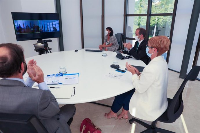 Tapia, durante el acto de firma telemática del acuerdo con el Estado de Virginia
