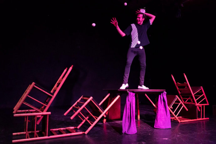 Espectáculo de circo 'Sin ojana', de la compañía Chicharrón circo flamenco.
