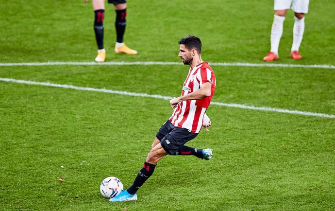 Archivo - Kenan Kodro of Athletic Club scoring a goal during the Spanish league, La Liga Santander, football match played between Athletic Club and SD Huesca at San Mames stadium on December 18, 2020 in Bilbao, Spain.