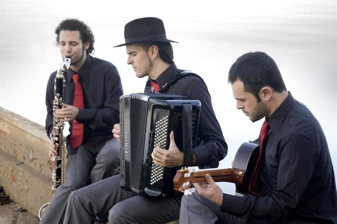 Tango al descender la luz, este sábado en la estación de esquí de La Pinilla.