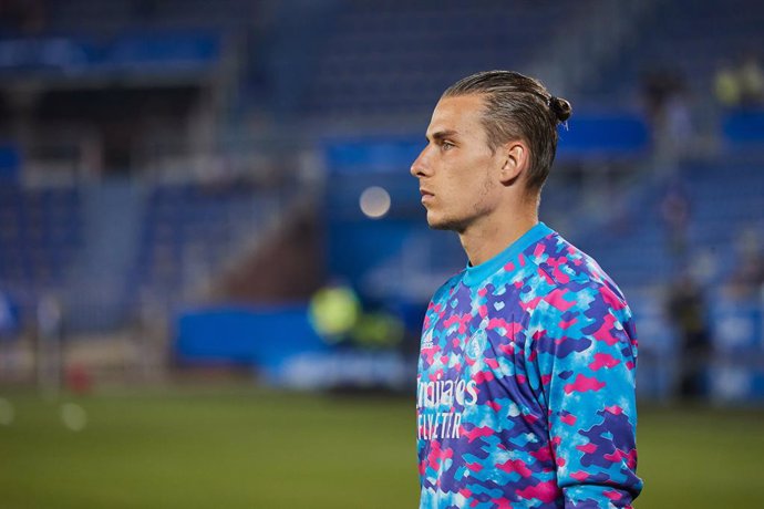 Andriy Lunin of Real Madrid CF warms up during the Spanish league, La Liga Santander, football match played between Deportivo Alaves and Real Madrid CF at Mendizorroza stadium on August 14, 2021 in Vitoria, Spain.