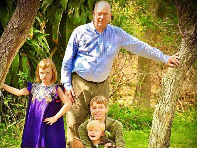 Charlene ha recibido la visita de su marido, el Príncipe Alberto, y sus dos hijos, Jacques y Gabriella, en Sudáfrica, donde se recupera de una grave infección