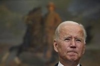 La caótica salida de Afganistán pasa factura a la imagen de Biden