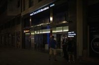 Barcelona ofereix suport psicosocial a la mare del nen trobat mort en un hotel