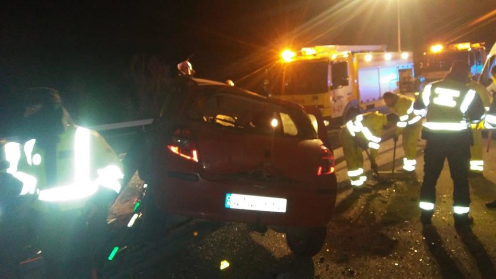 Archivo - Accidente de tráfico en la A-7