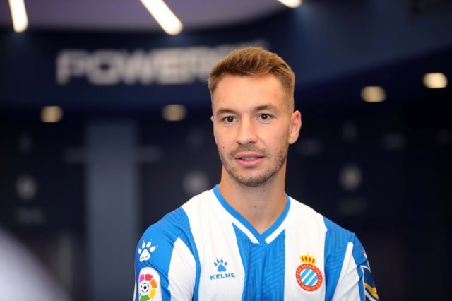 El delantero español Loren Morón, que jugará cedido en el RCD Espanyol la temporada 2021/22, procedente del Real Betis