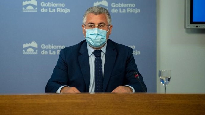 El consejero de Desarrollo Autonómico, José Ángel Lacalzada