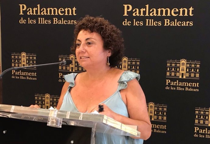 La diputada de MÉS per Mallorca Joana Aina Campomar, este miércoles tras la Junta de Portavoces.
