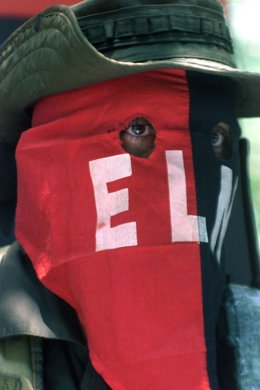Archivo - Guerrillero del Ejército de Liberación Nacional (ELN) de Colombia