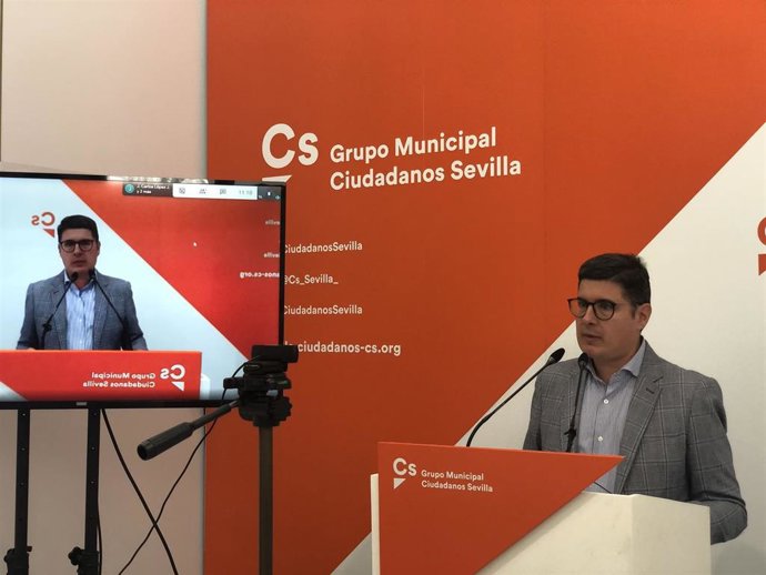 Archivo - Sevilla.-Cs apuesta por llevar el tranvía a la Campana y tilda de "temeridad" cerrar ahora el Centro al tráfico privado 