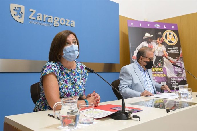 Sara Fernández y Ángel Martínez en la presentación del evento