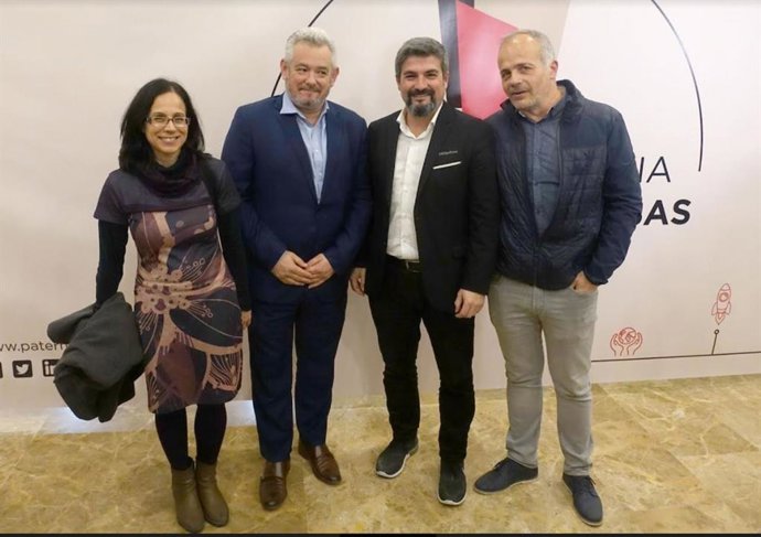 Miembros de la junta directiva de APYMEP