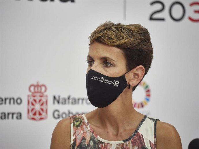 Archivo - La presidenta de Navarra, María Chivite, durante una rueda de prensa.