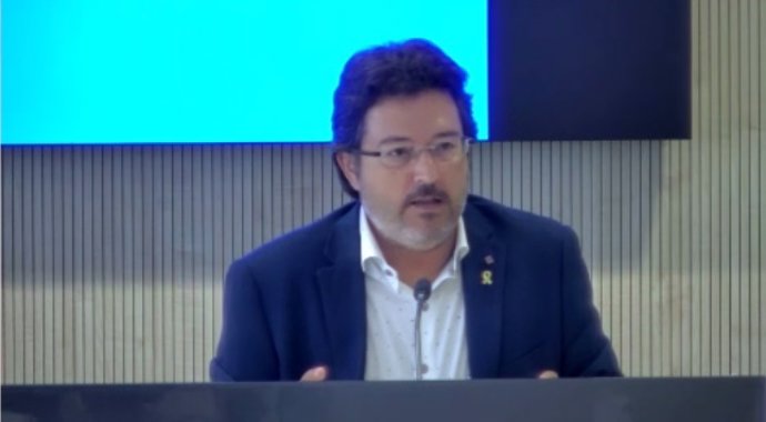 El secretario de Territorio y Movilidad de la Generalitat, Isidre Gavín, en rueda de prensa este jueves