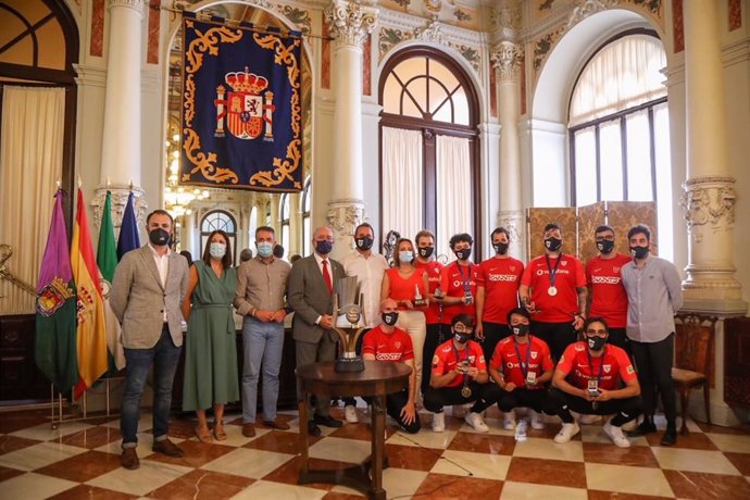 El Ayuntamiento recibe club de esports Vodafone Giants, campeón nacional de la Superliga de League of Legends