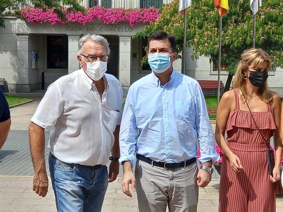 Gonzalo Caballero visita O Barco