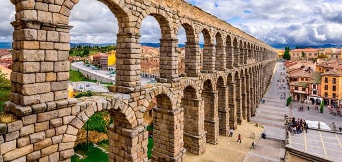 Renfe ofrece una escapada a Segovia en el tren turístico Antonio Machado