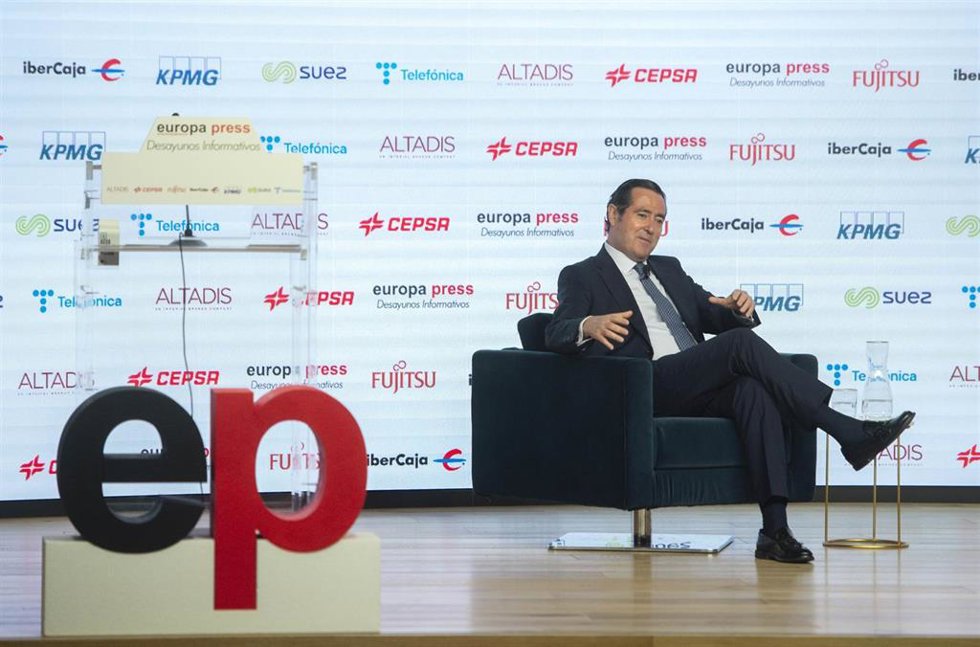 Archivo - El presidente de la CEOE, Antonio Garamendi, participa en los Desayunos Informativos de Europa Press en el Auditorio El Beatriz Madrid el pasado 13 de julio de 2021, en Madrid