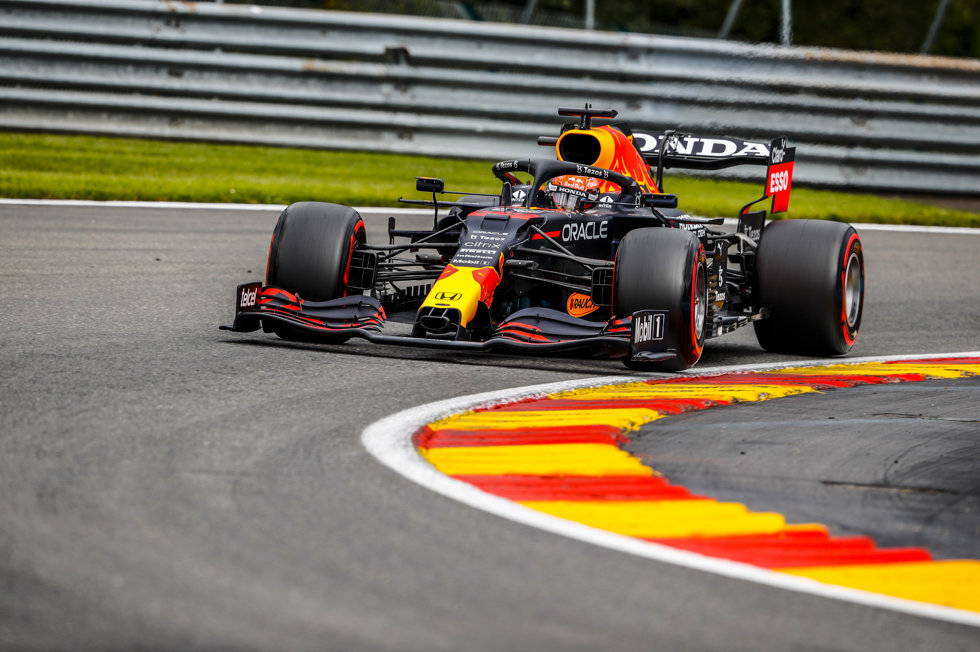 Verstappen rodando en Bélgica