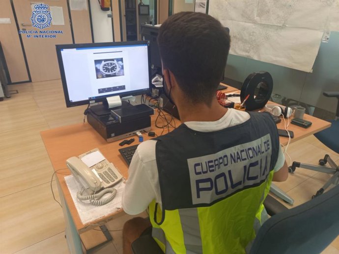 Agente de la Policía Nacional.