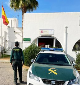 Archivo - Sucesos.- Detenido en Ibiza un hombre de 32 años por cometer varios robos en interior de vehículos 
