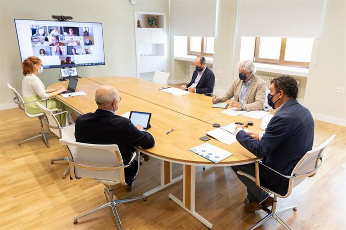 Primera reunión del curso del Comité Educativo