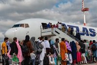 Más de 100.000 personas han sido evacuadas desde Kabul tras la conquista talibán