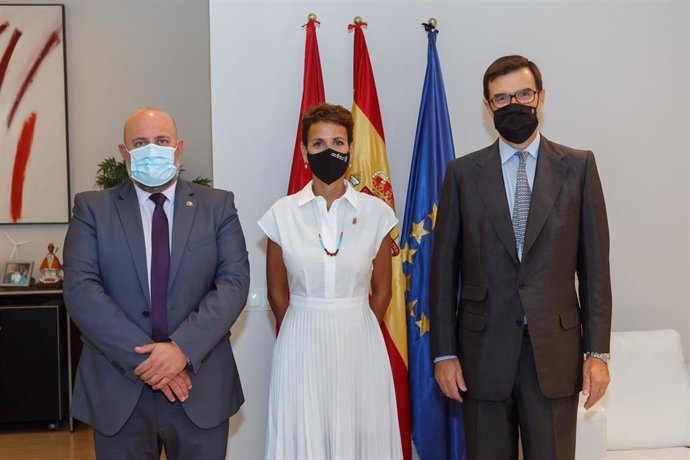 La Presidenta María Chivite se ha reunido con el secretario de Estado para la UE, Juan González-Barba.