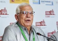 Borrell insta al nuevo ministro iraní de Exteriores a reanudar "rápido" las conversaciones del acuerdo nuclear