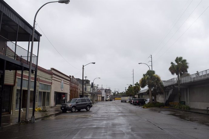 Archivo - 13 July 2019, US, New Orleans: A general view of an empty street ahead of Tropical Storm Barry. Barry is the first tropical storm system of 2019 to make landfall in the United States. Photo: Matthew Hatcher/SOPA Images via ZUMA Wire/dpa