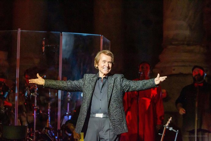 Rafael, en el teatro romano de Mérida, en el concierto que inicia la sexta edición del Stone&Music.