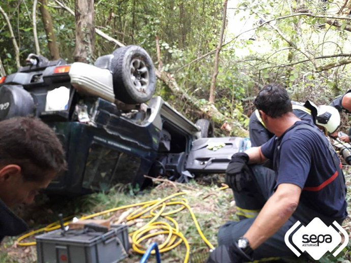 Accidente de tráfico en Parres
