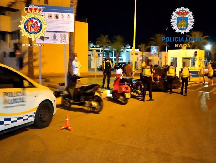 Control de la Policía Local de Ibiza.