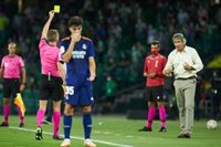 Pellegrini: "Las tarjetas condicionaron el segundo tiempo"