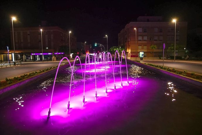 Almería se ilumina de rosa por el Día Mundial del Síndrome de Turner