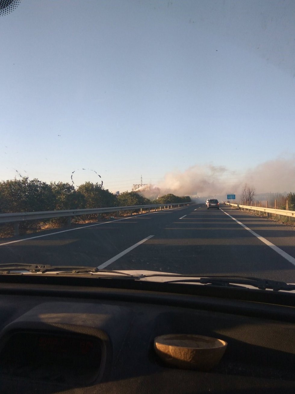 Archivo - Imagen de archivo de un incendio en el trazado de la AP-4