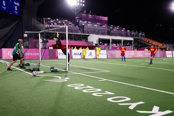 Momento del gol de Antonio Martín Gaitán en el España-Tailandia del fútbol-5 para ciegos de los Juegos Paralímpicos