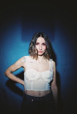 Archivo - Zahara recala este sábado en el Palacio de Congresos de Cáceres con 'Puta', su último disco, en el que denuncia el machismo