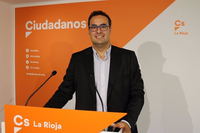 El diputado de Cs La Rioja, Alberto Reyes, en comparecencia de prensa