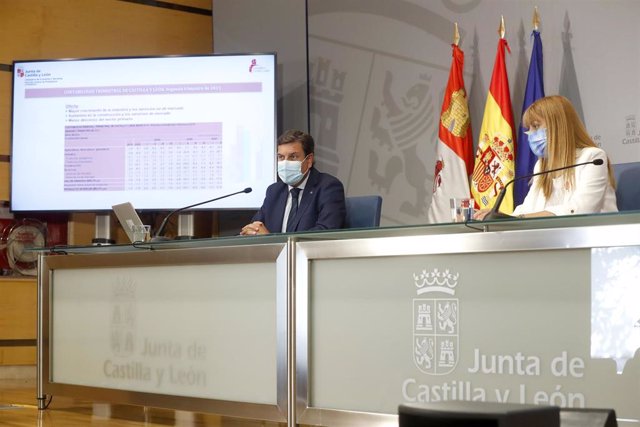 El consejero de Economía y Hacienda de la Junta de Castilla y León, Carlos Fernández Carriedo, presenta los datos de contabilidad regional.