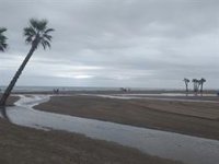 Sagunt y Canet cierran sus playas temporalmente por los daños en mobiliario y socavones ocasionados por las lluvias