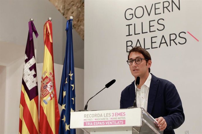 El conseller de Modelo Económico, Turismo y Trabajo, Iago Negueruela, tras el Consell de Govern de este lunes.