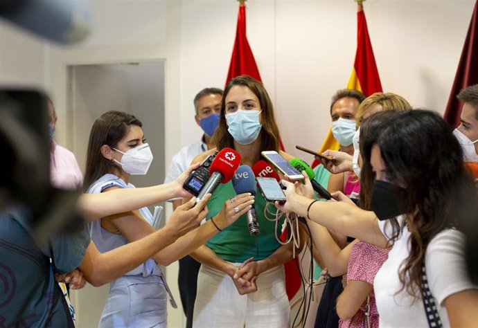 La portavoz de Más Madrid en el Ayuntamiento, Rita Maestre, tras reunirse con asociaciones del taxi